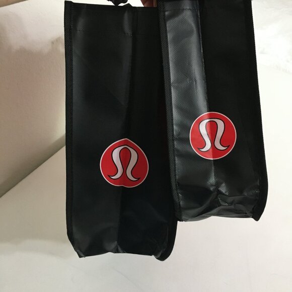 Lululemon 2 Sizes Matching Gift Bag NEW! Red Creativity is Maximized Printed - Picture 4 of 15